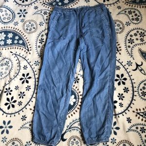 Gap lightweight jogger